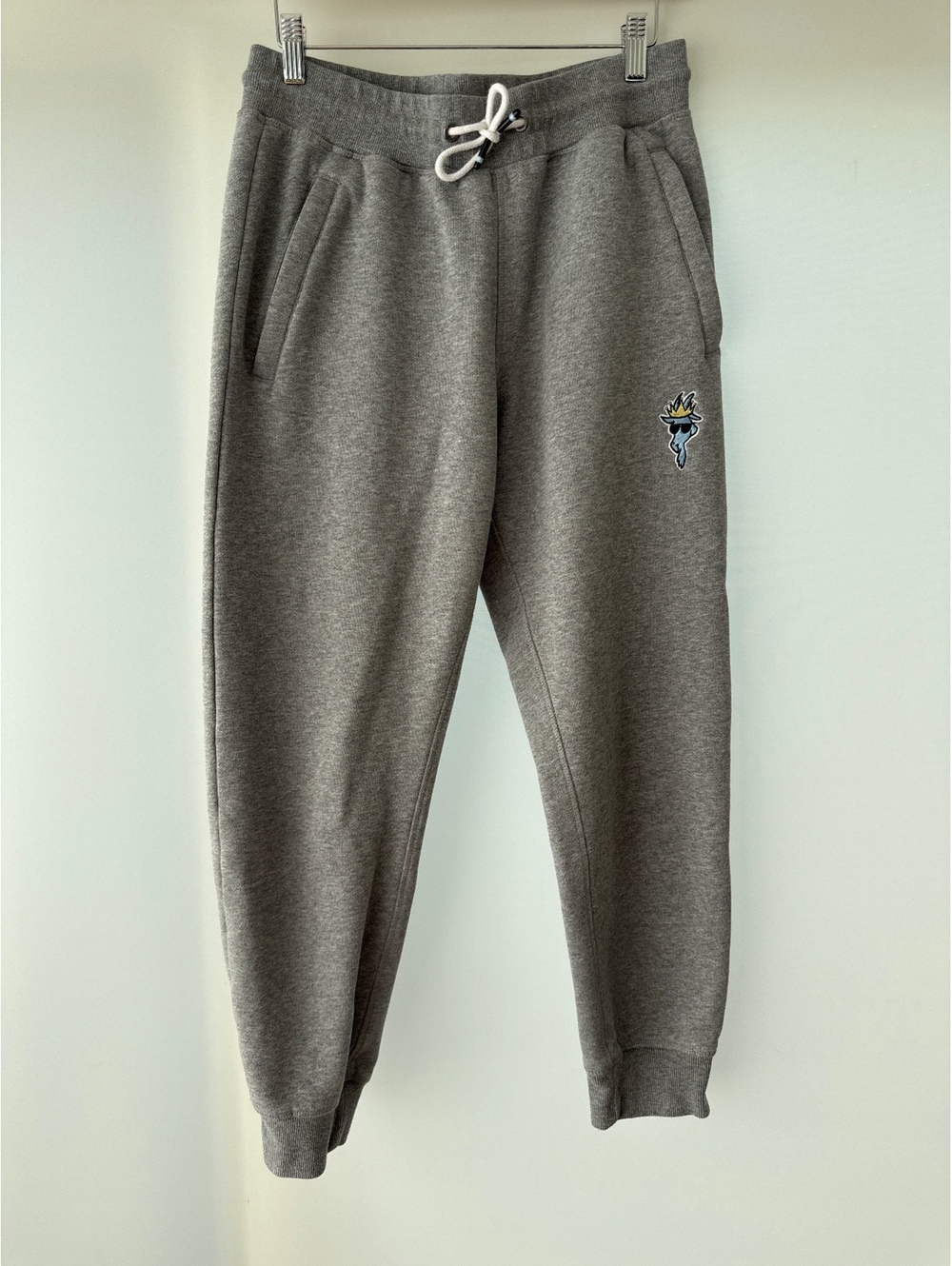 GOAT USA Sweatpants Mens Medium Gray Chuck Logo Joggers Crown Sunglasses